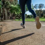Jak zacząć biegać w maratonie: poradnik dla początkujących